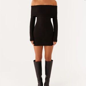NWT Peppermayo Black Off-Shoulder Long Sleeve Bodycon knit Dress